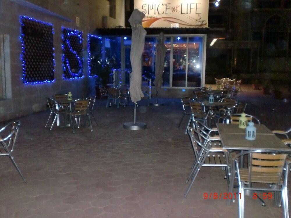 香草酒店套房 科威特 外观 照片